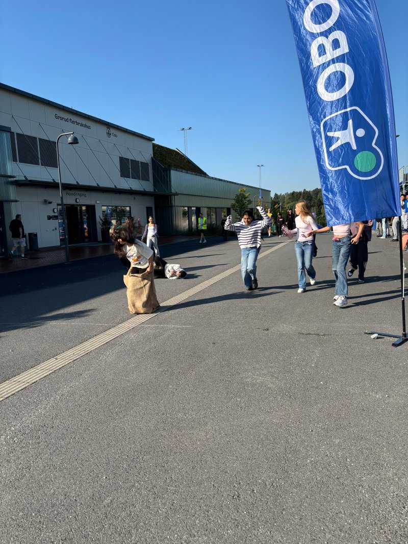 Sekkeløp utenfor Grorud Flerbrukshus