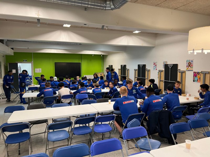 Felles måltid på skolen